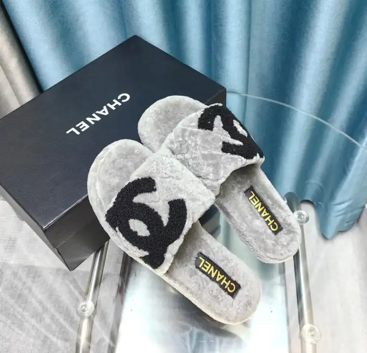 hype Chanel Slippers