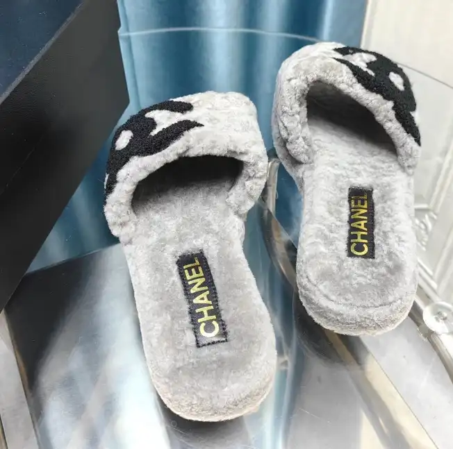 hype Chanel Slippers