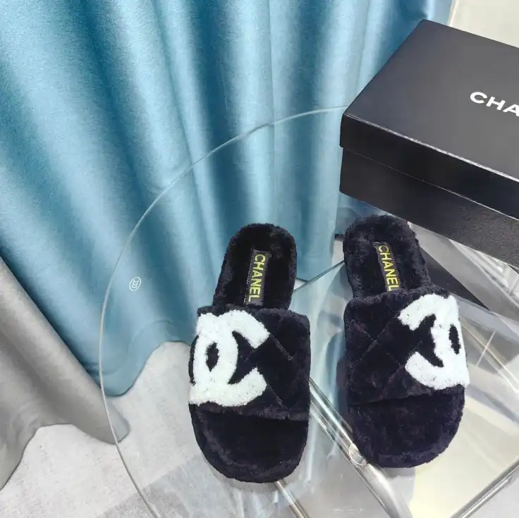 hype Chanel Slippers