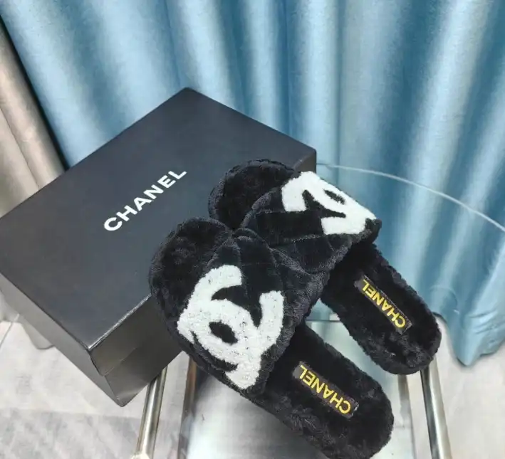 hype Chanel Slippers