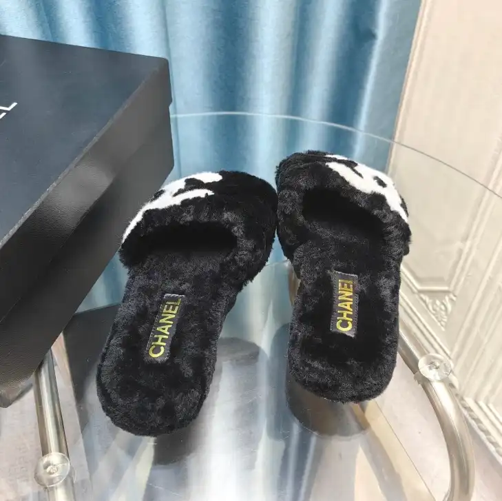 hype Chanel Slippers