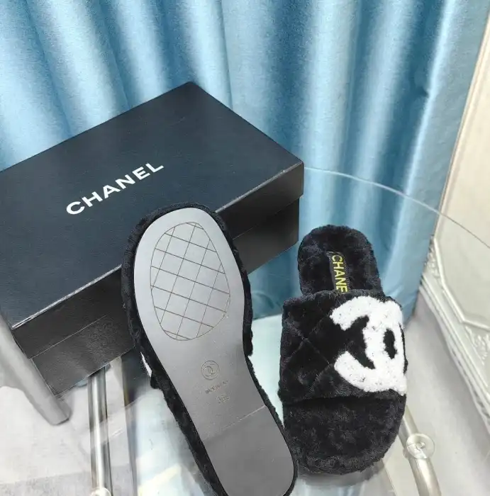 hype Chanel Slippers