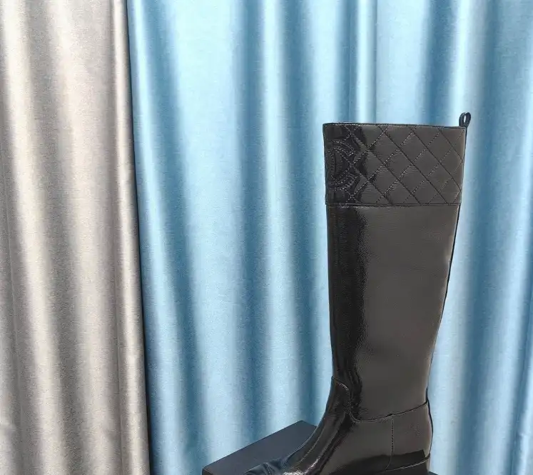 hype Chanel Boots