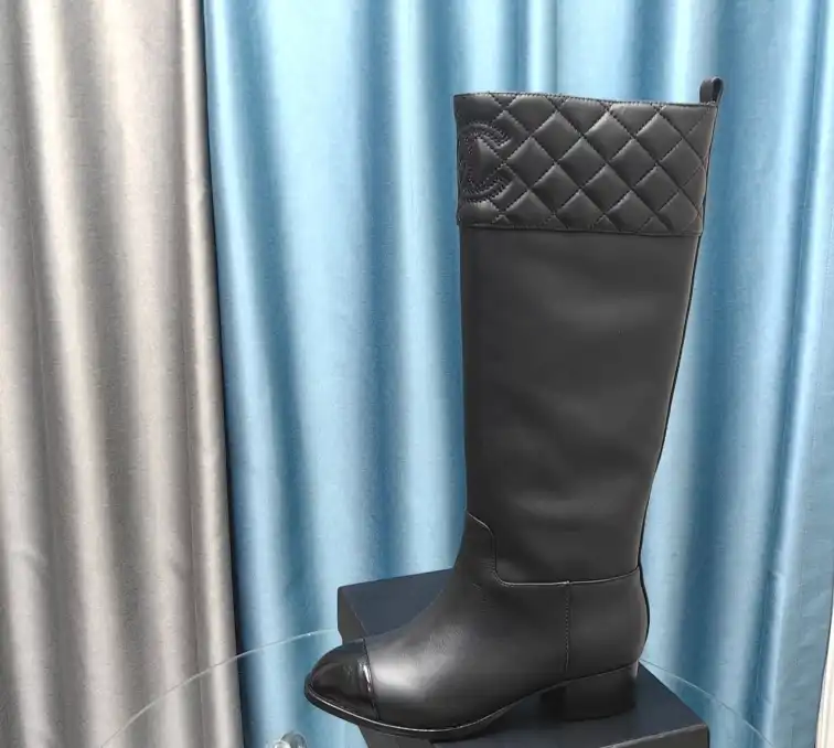 hype Chanel Boots