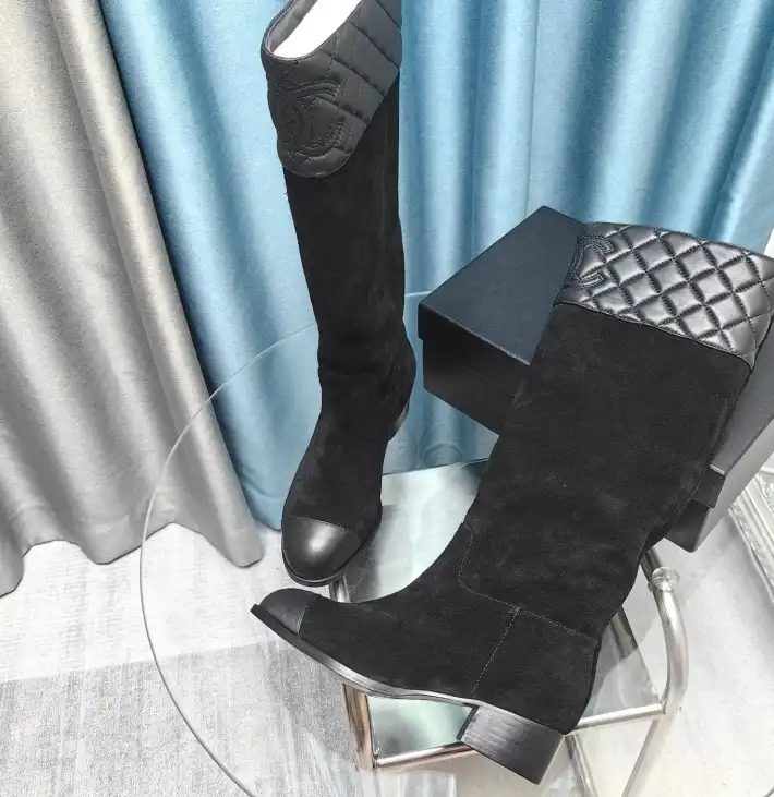 hype Chanel Boots