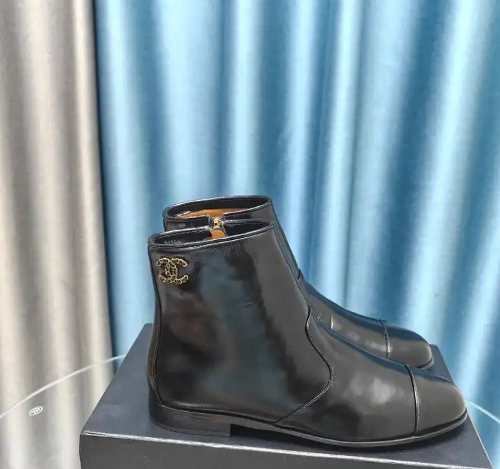 hype Chanel Boots