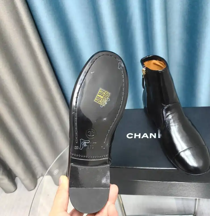 hype Chanel Boots