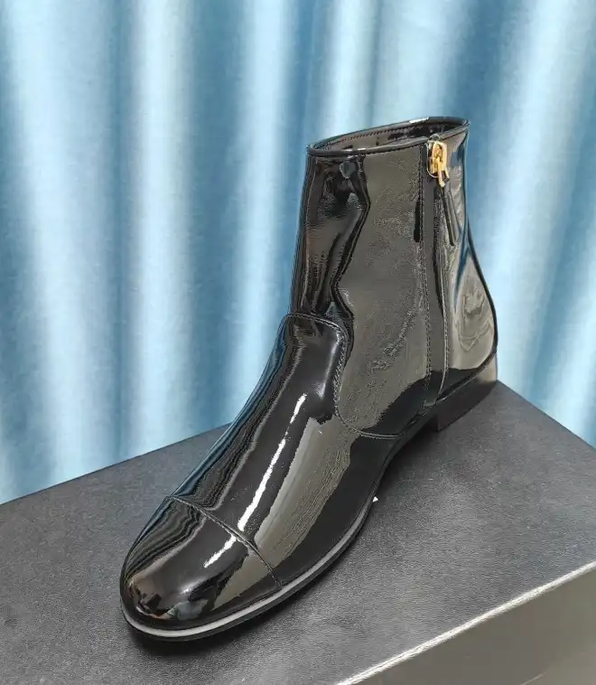 hype Chanel Boots