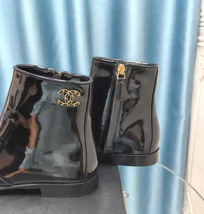 hype Chanel Boots