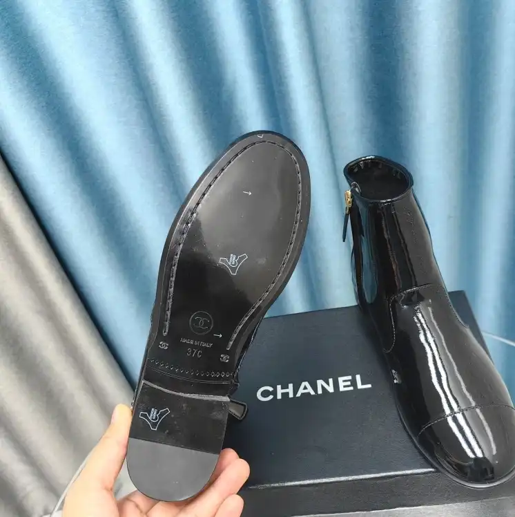 hype Chanel Boots