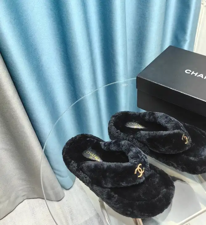 hype Chanel Slippers