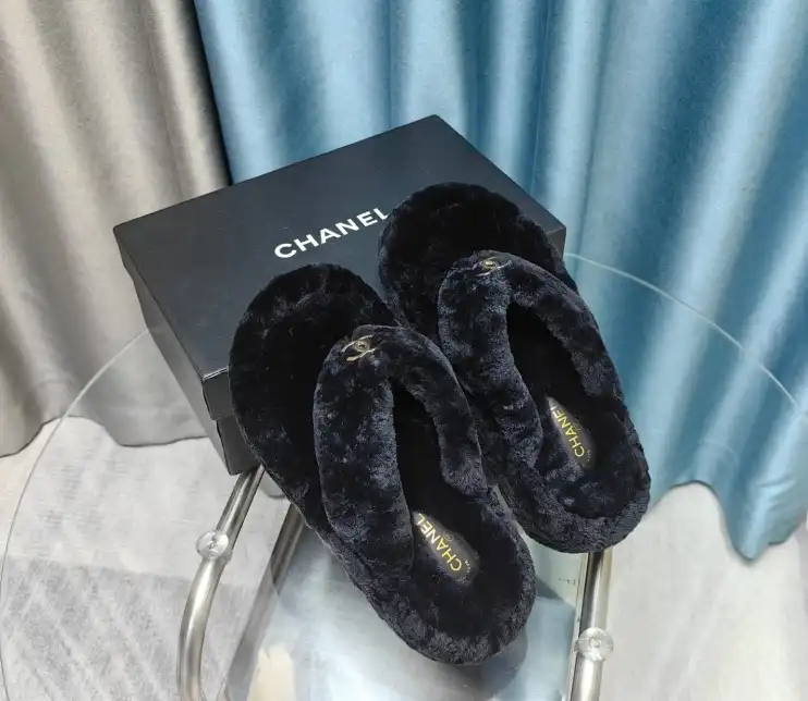 hype Chanel Slippers