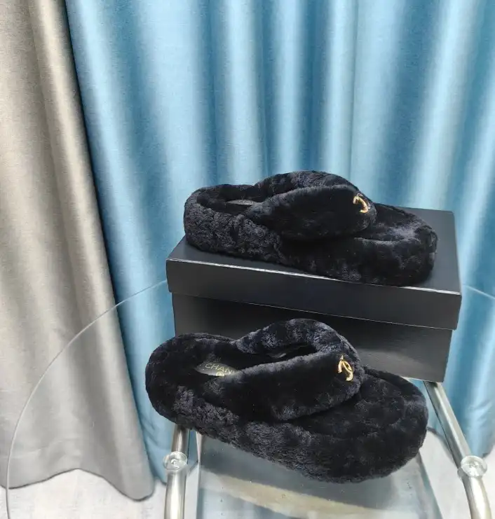 hype Chanel Slippers