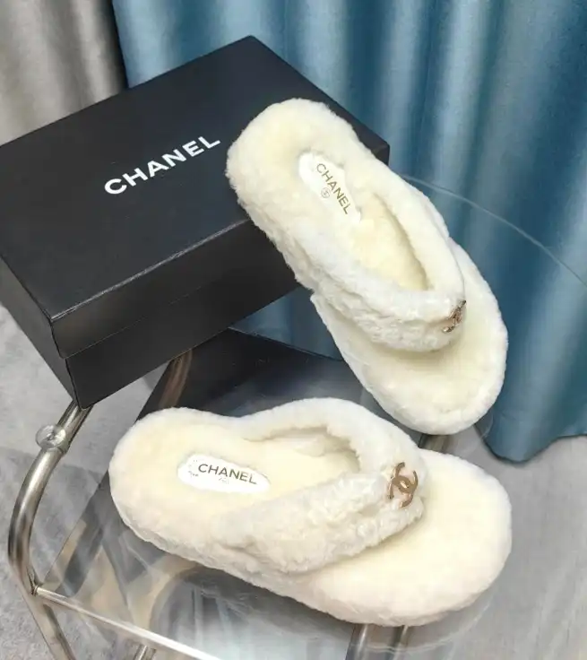 hype Chanel Slippers