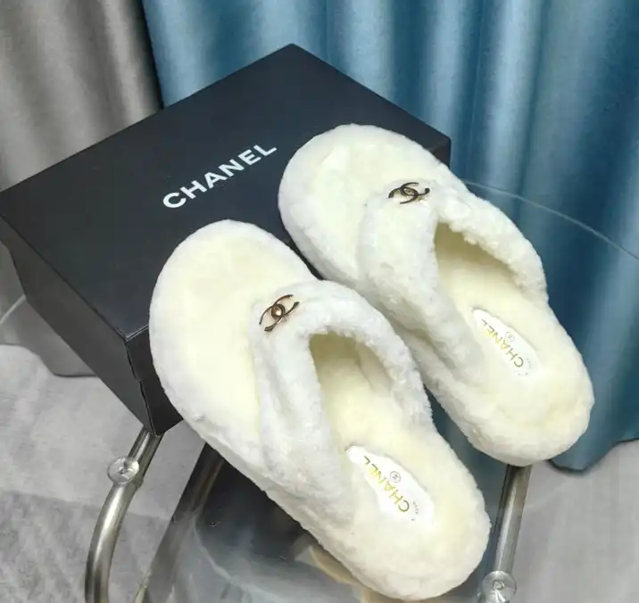 hype Chanel Slippers