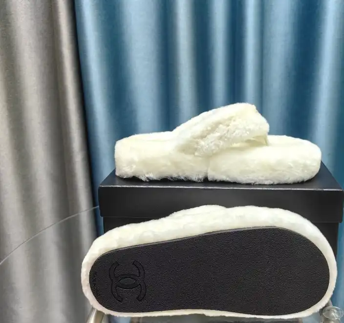 hype Chanel Slippers