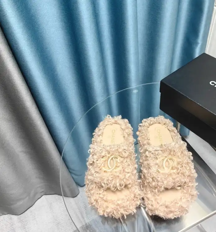 hype Chanel Slippers