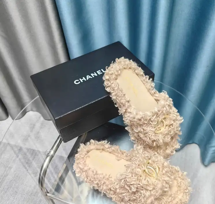 hype Chanel Slippers