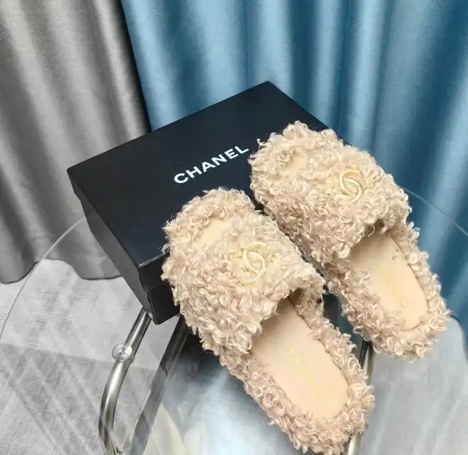 hype Chanel Slippers