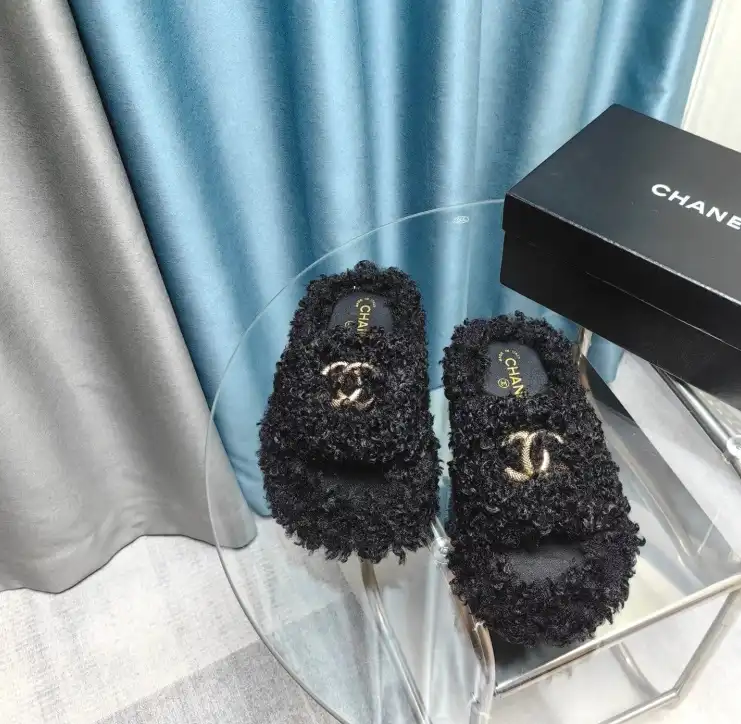 hype Chanel Slippers