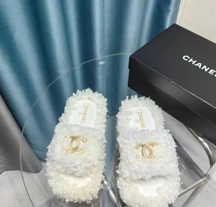 hype Chanel Slippers