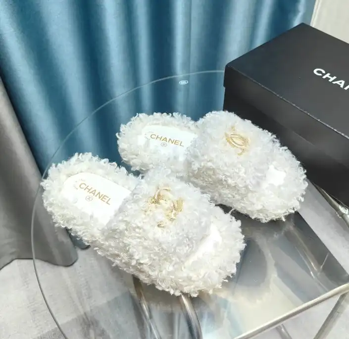 hype Chanel Slippers