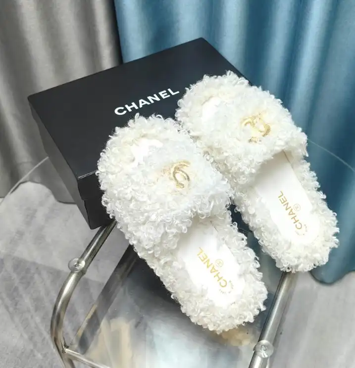 hype Chanel Slippers