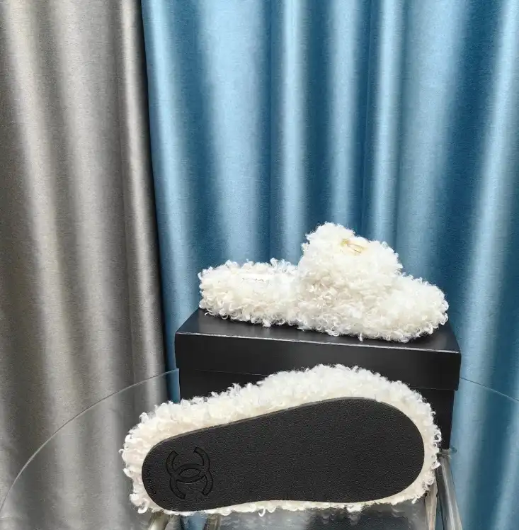 hype Chanel Slippers