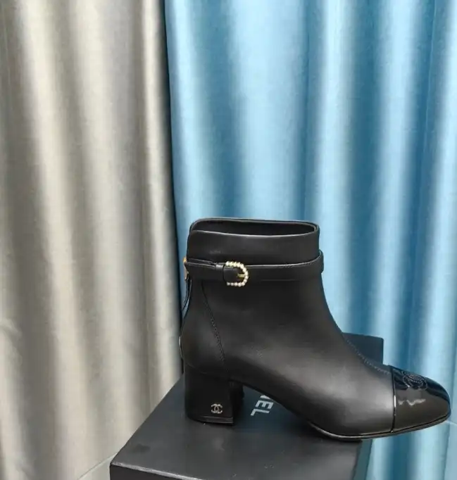 hype Chanel Boots