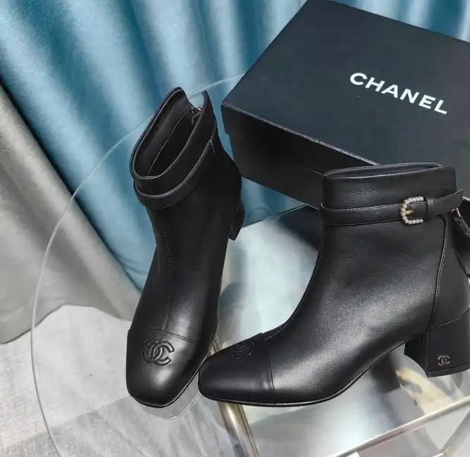 hype Chanel Boots