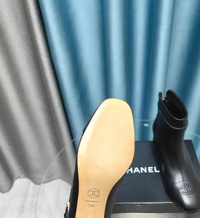 hype Chanel Boots