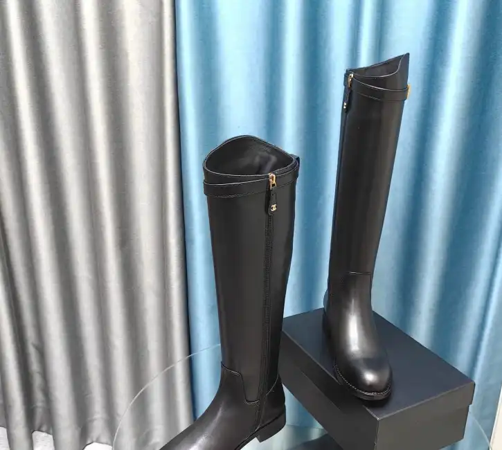 hype Chanel Boots