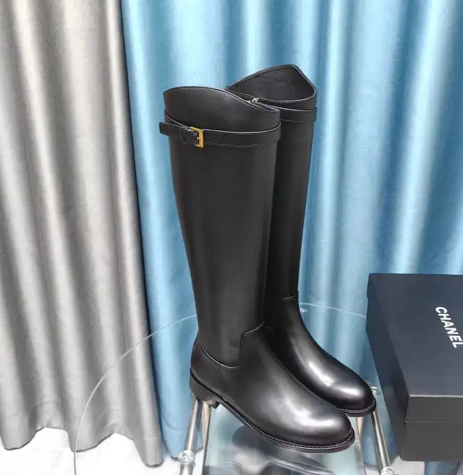 hype Chanel Boots