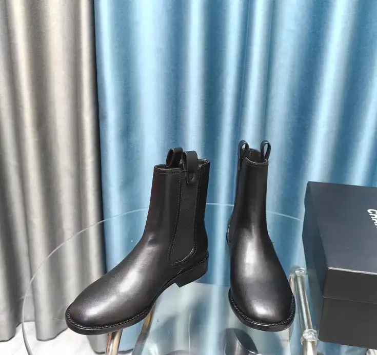 hype Chanel Boots