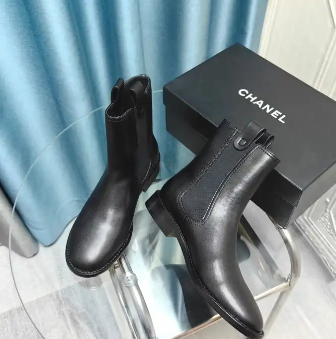 hype Chanel Boots