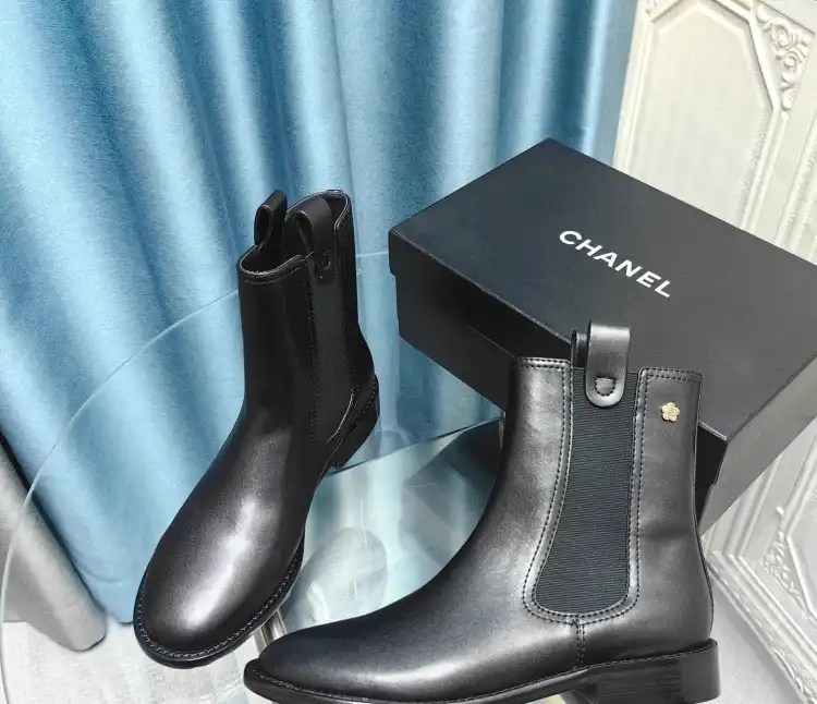 hype Chanel Boots