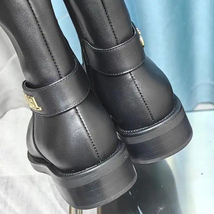 hype Chanel Boots