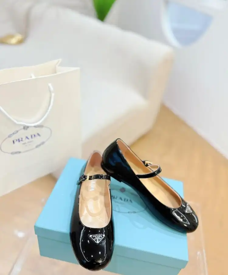 hype Prada flat shoes