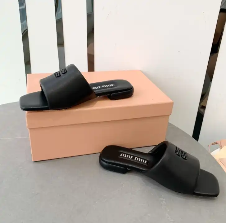 hype Miu Miu Slippers