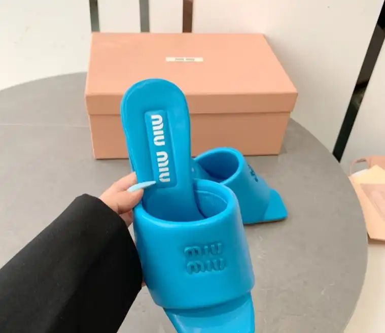 hype Miu Miu Slippers