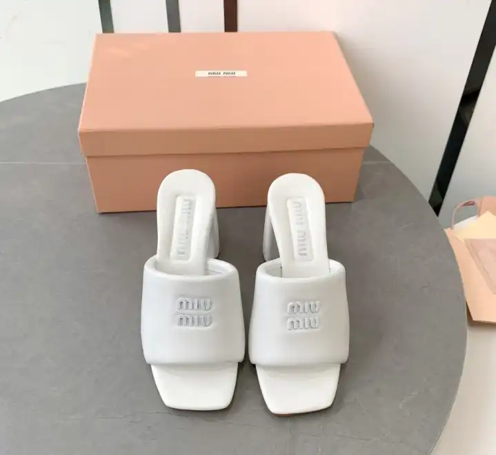 hype Miu Miu Slippers