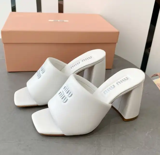 hype Miu Miu Slippers