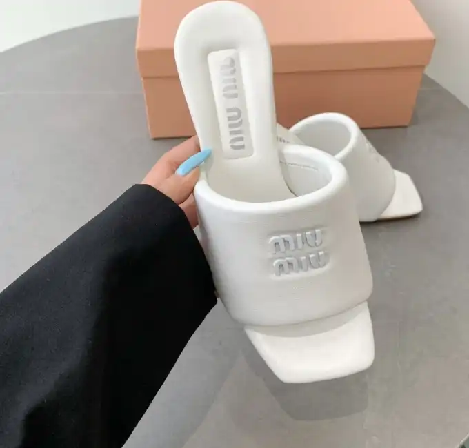 hype Miu Miu Slippers