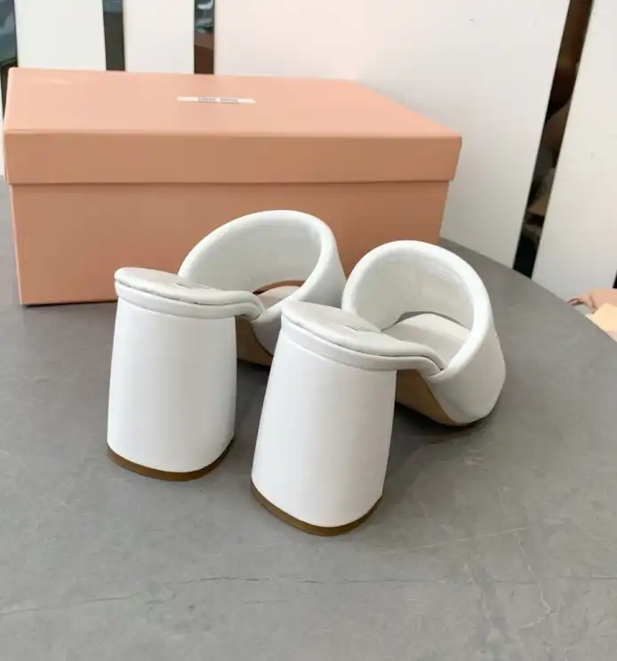 hype Miu Miu Slippers