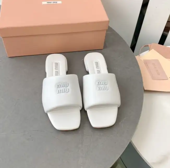 hype Miu Miu Slippers