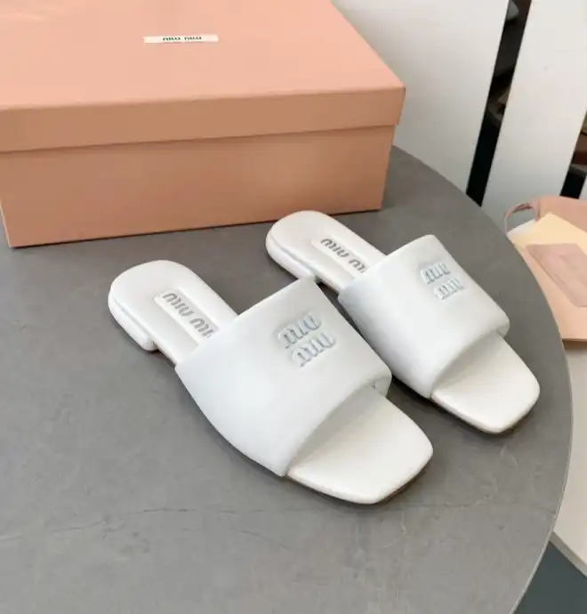 hype Miu Miu Slippers