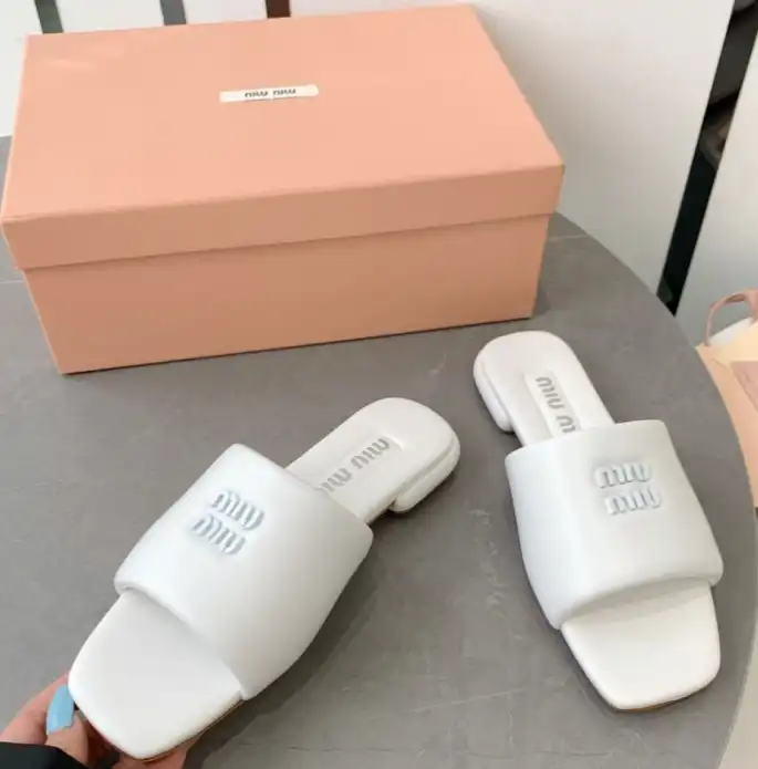 hype Miu Miu Slippers