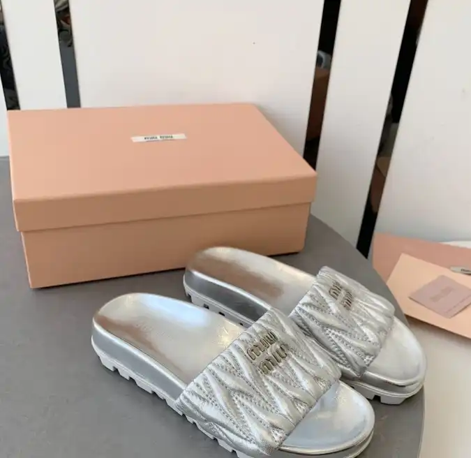 hype Miu Miu Slippers