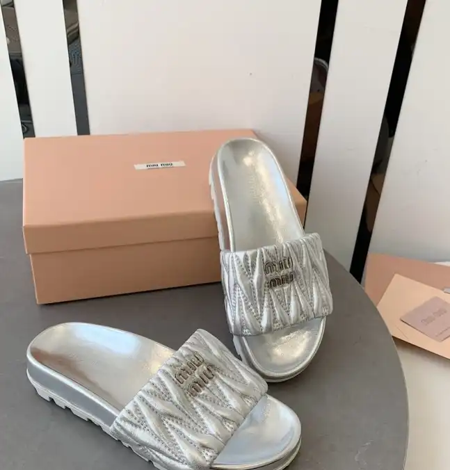 hype Miu Miu Slippers