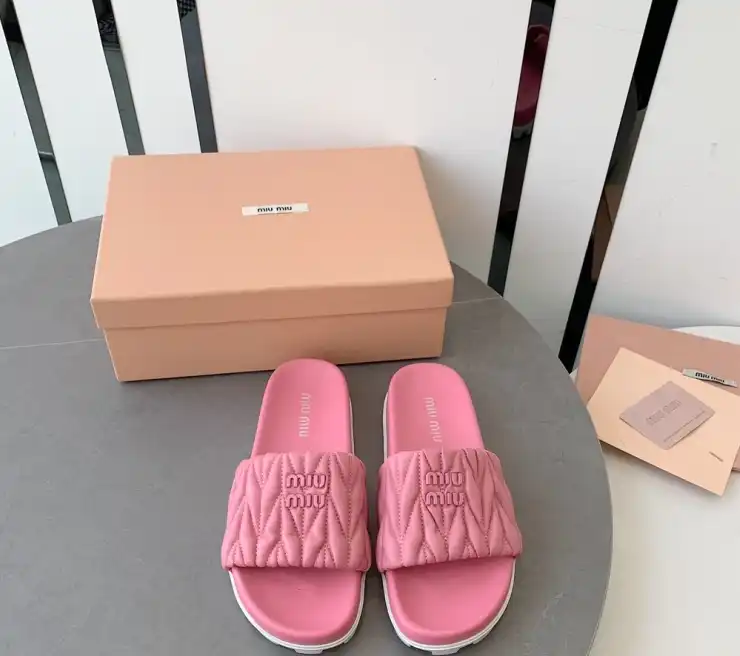 hype Miu Miu Slippers